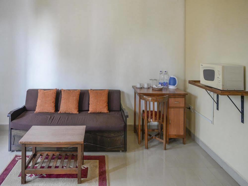 Oyo Apartments Vagator Beach Road Экстерьер фото